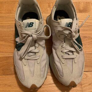 New Balance 327 Timberwolf Nightwatch Green 6/7.5